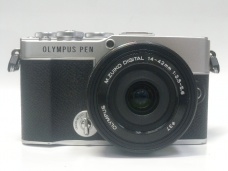 ペンE-P7 MズイコーD14-42EZ