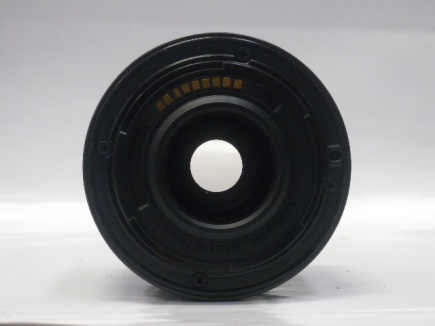 EF-Mマクロ28mmF3.5ISstm