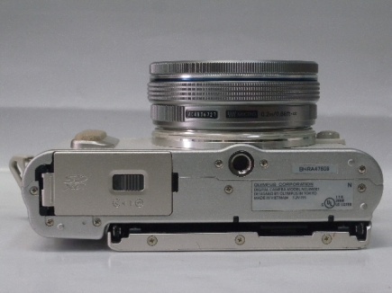 ペンE-PL8 MズイコーD14-42EZ